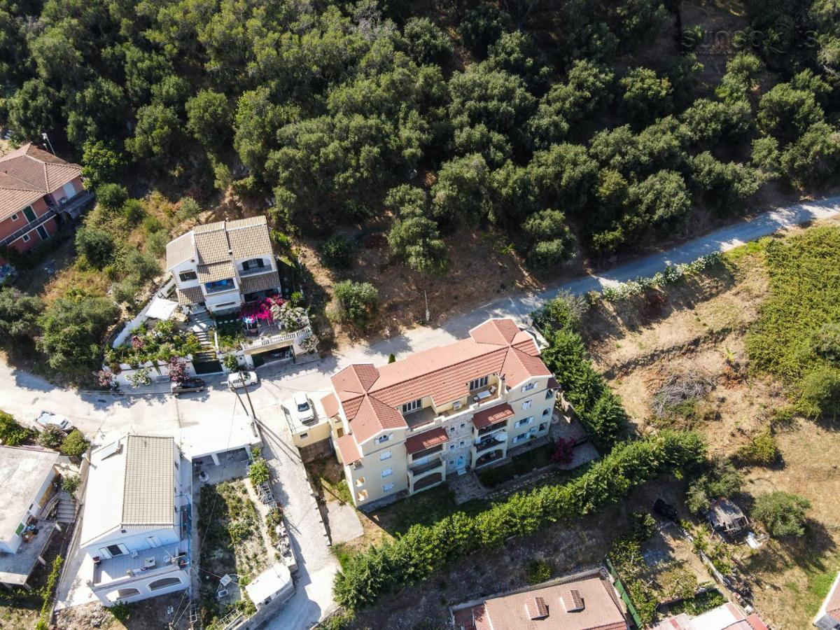 Konstantina Appartement *