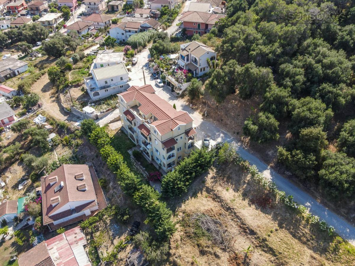 Konstantina Διαμέρισμα Petrití
